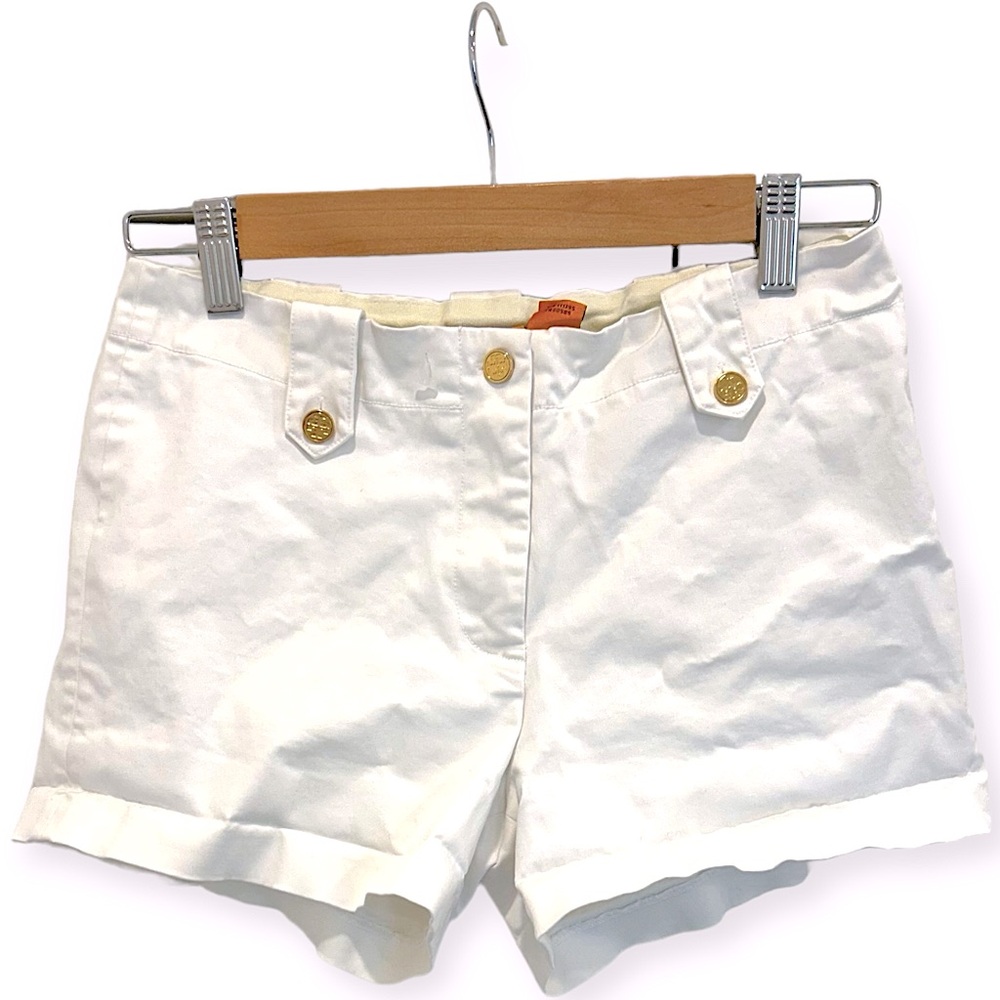 Tory Burch Short women 6 white cream Chino gold tone button neutral clean cotton